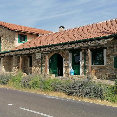 Hosteria Casa Flor Hotel Murias de Rechivaldo Exterior foto